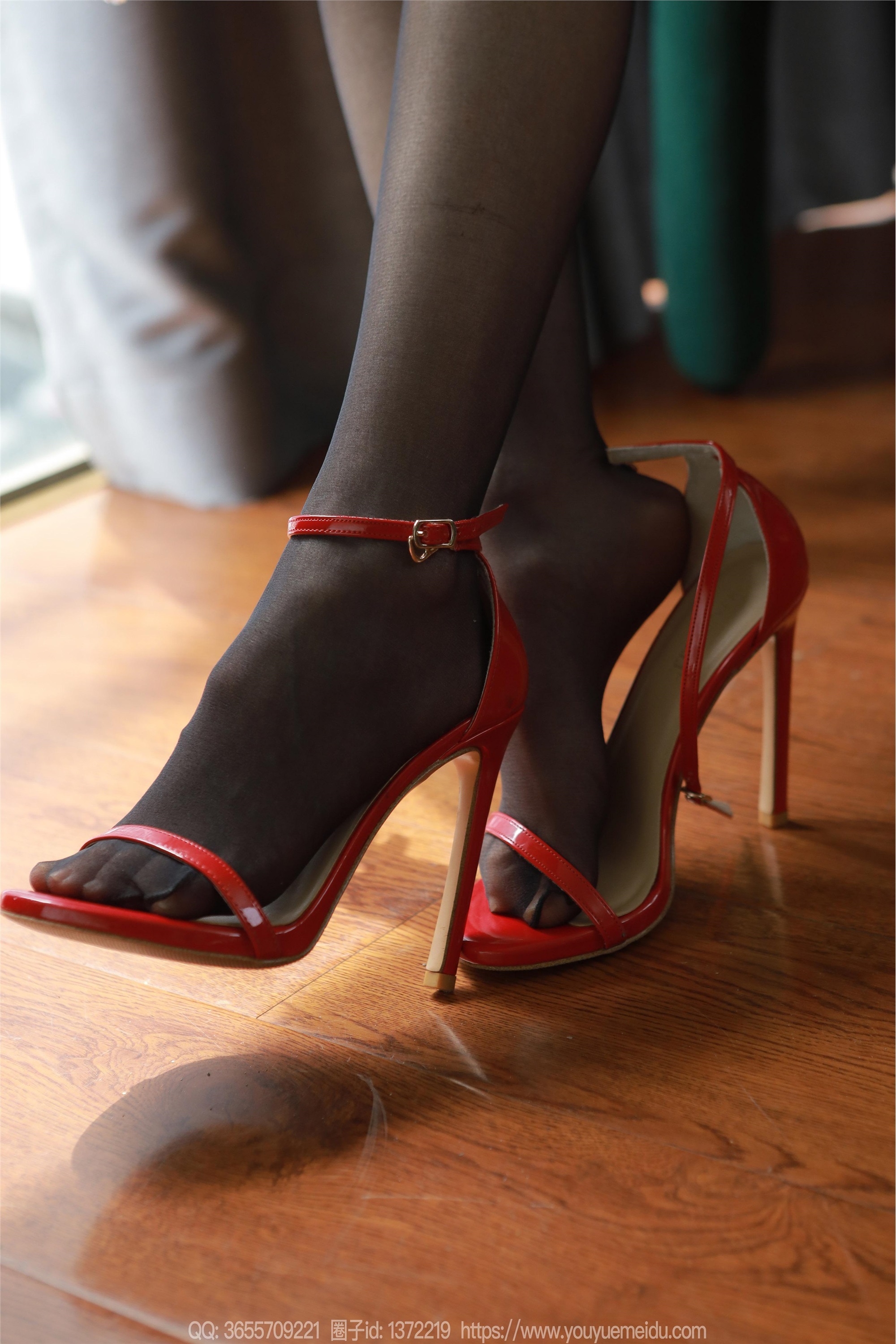 IESS异思趣向  2024.03.22 丝享家 1696 小金《红裙佳人》